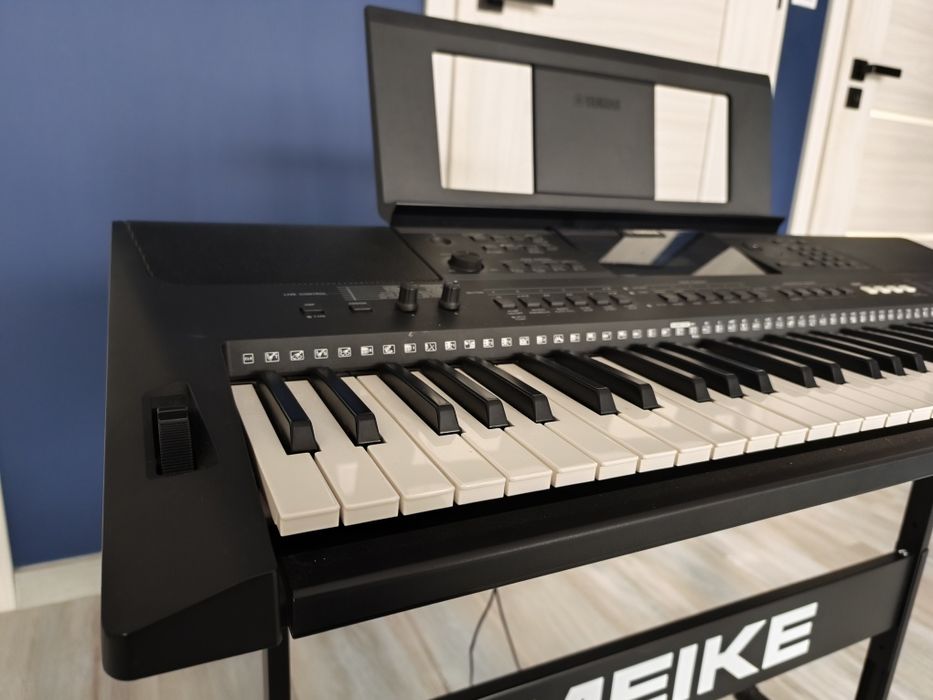 Yamaha E453 Stan bardzo dobry, polecam !