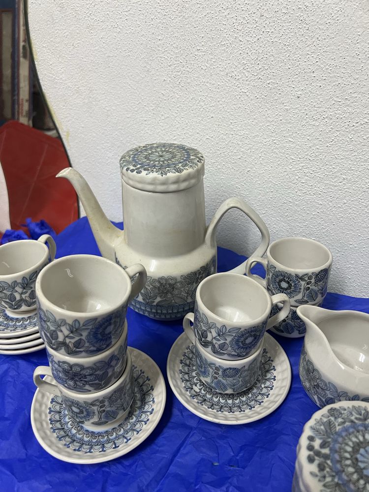 Conjunto de louça Alcobaça