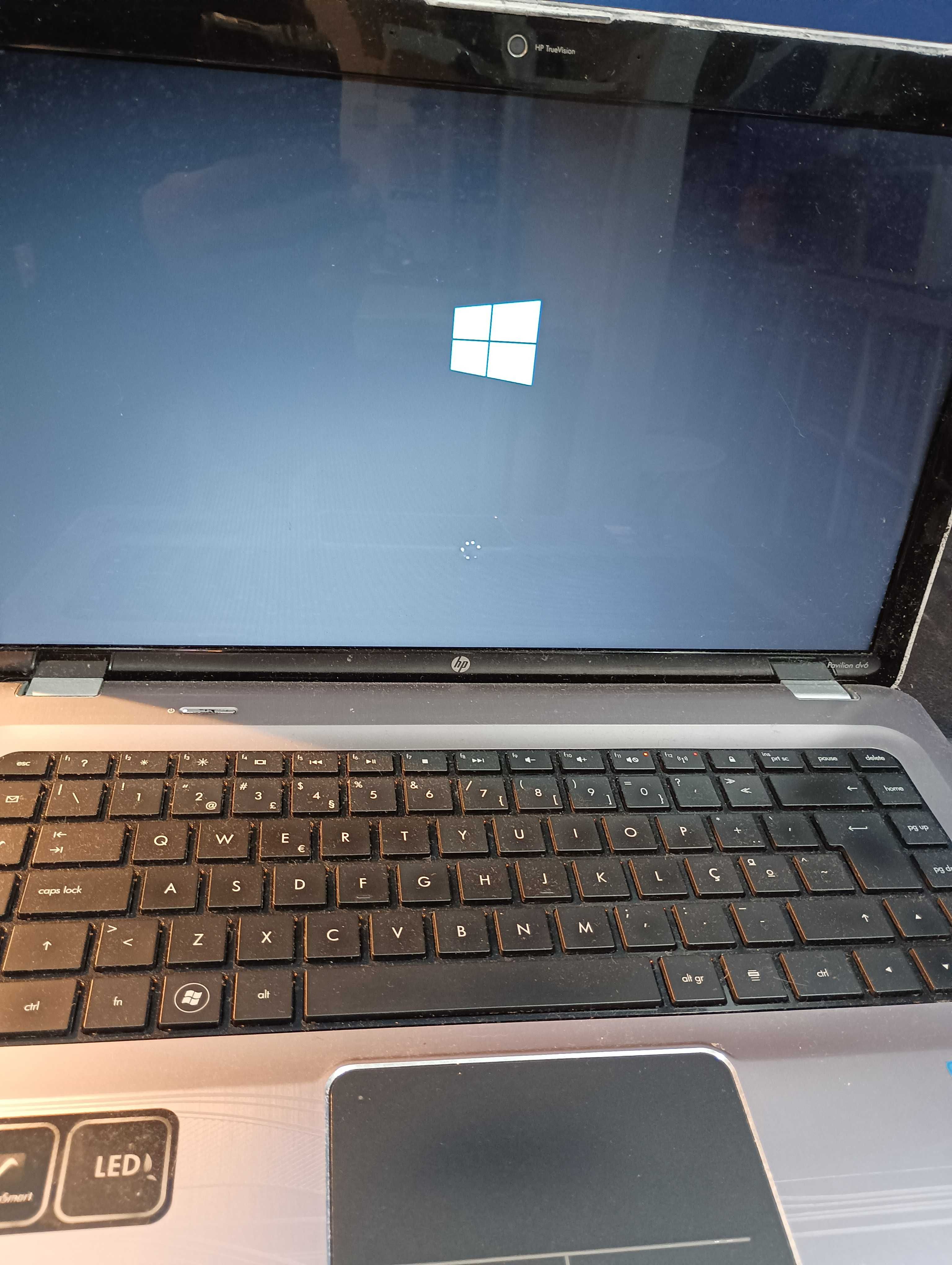 HP Pavilion dv6- Corei5-480M 4 GB DDR3 500 GB AMD Radeon HD 6550M