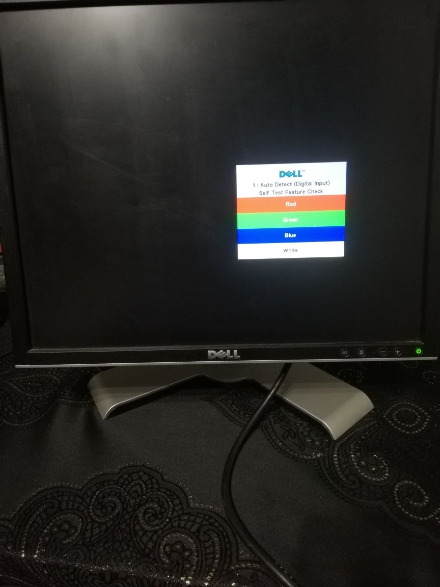 Monitor Dell 19 cali używany