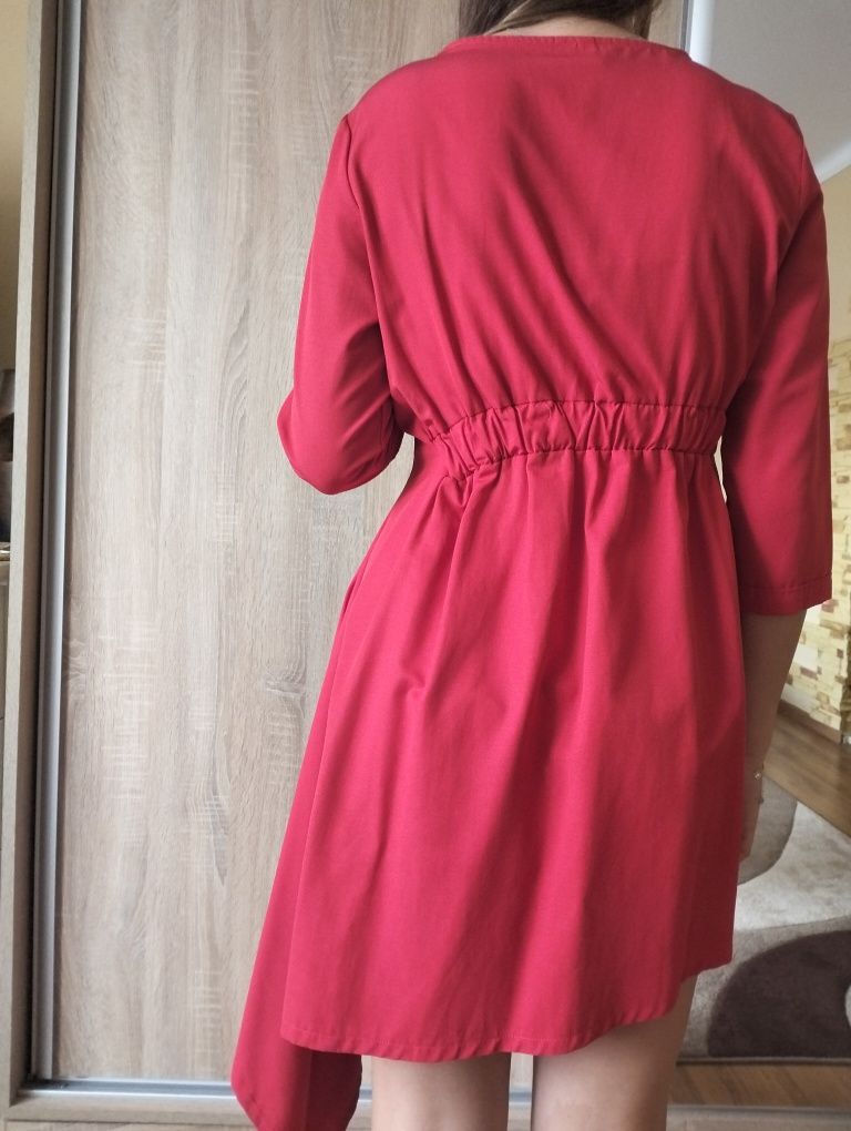 Sukienka czerwona krótka asymetryczna rozmiar 36