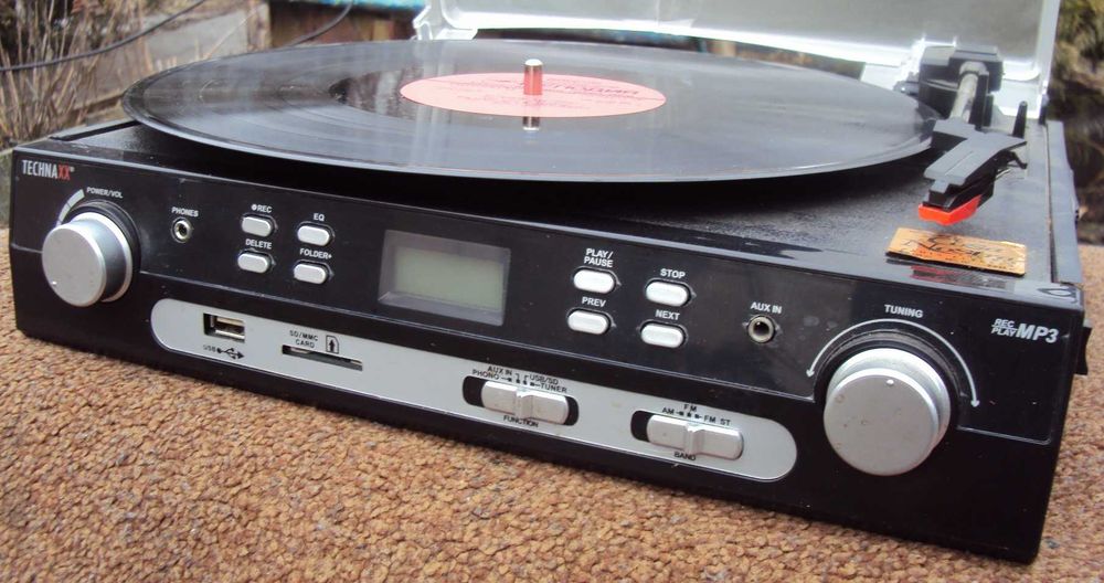 Виниловый проигрыватель TECHNAXX + USB SD + TAPE кассета + радио FM