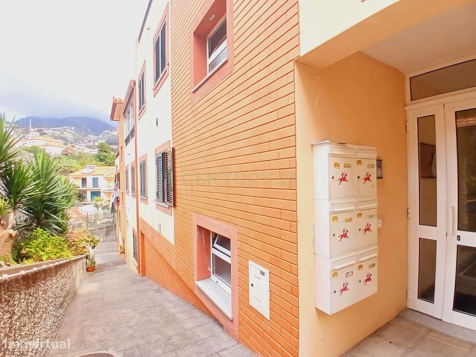Apartamento T2 Mobilado no Centro de Santo António – Madeira