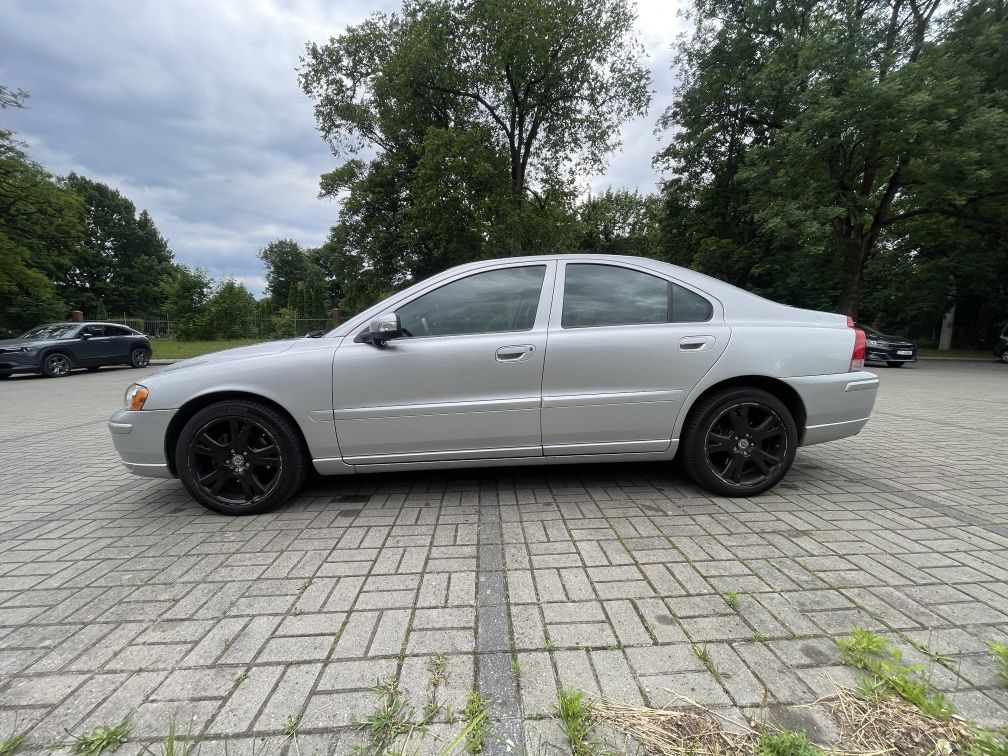 Volvo S60 2.4 diesel z 2007 roku
