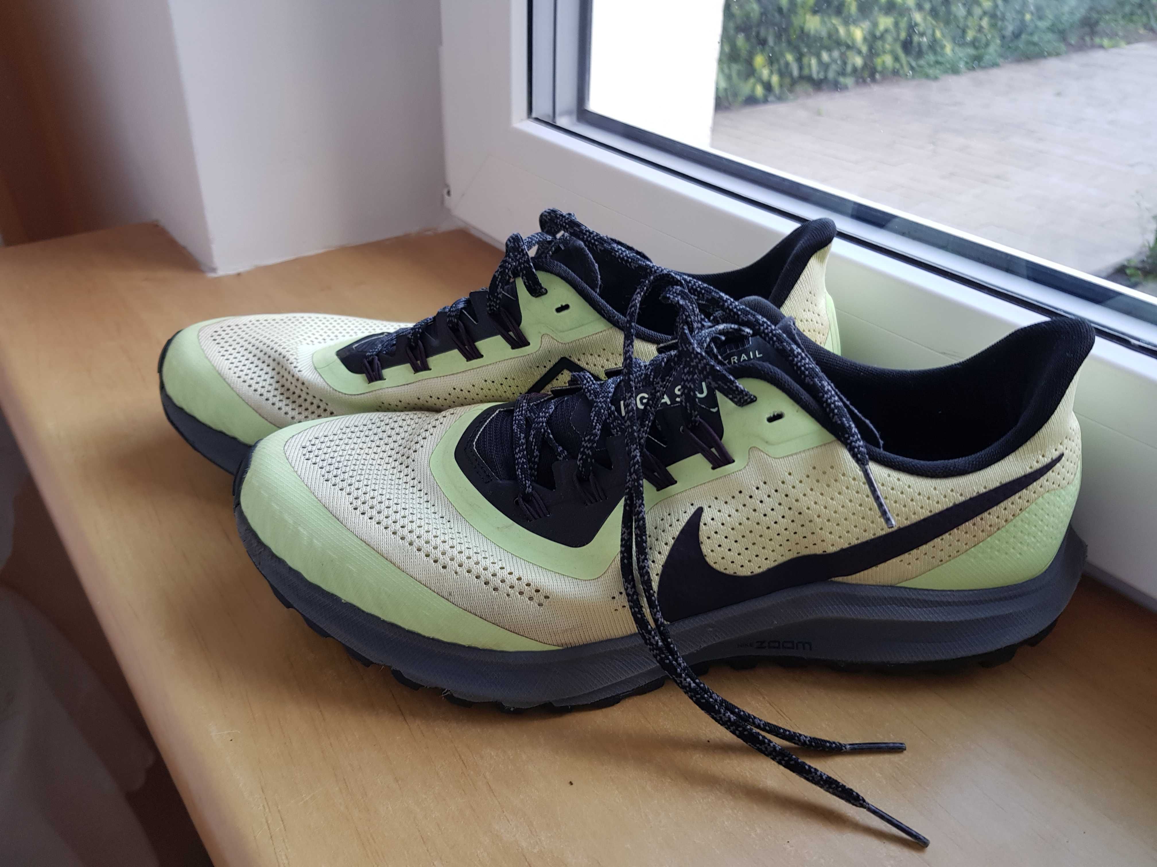 Buty Nike Pegasus Trail roz 45 UK 10 jak nowe