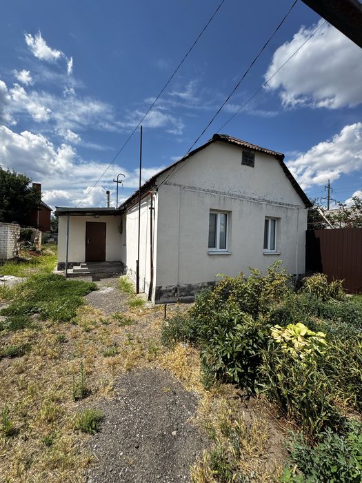 Продам частину будинку , район Клочко