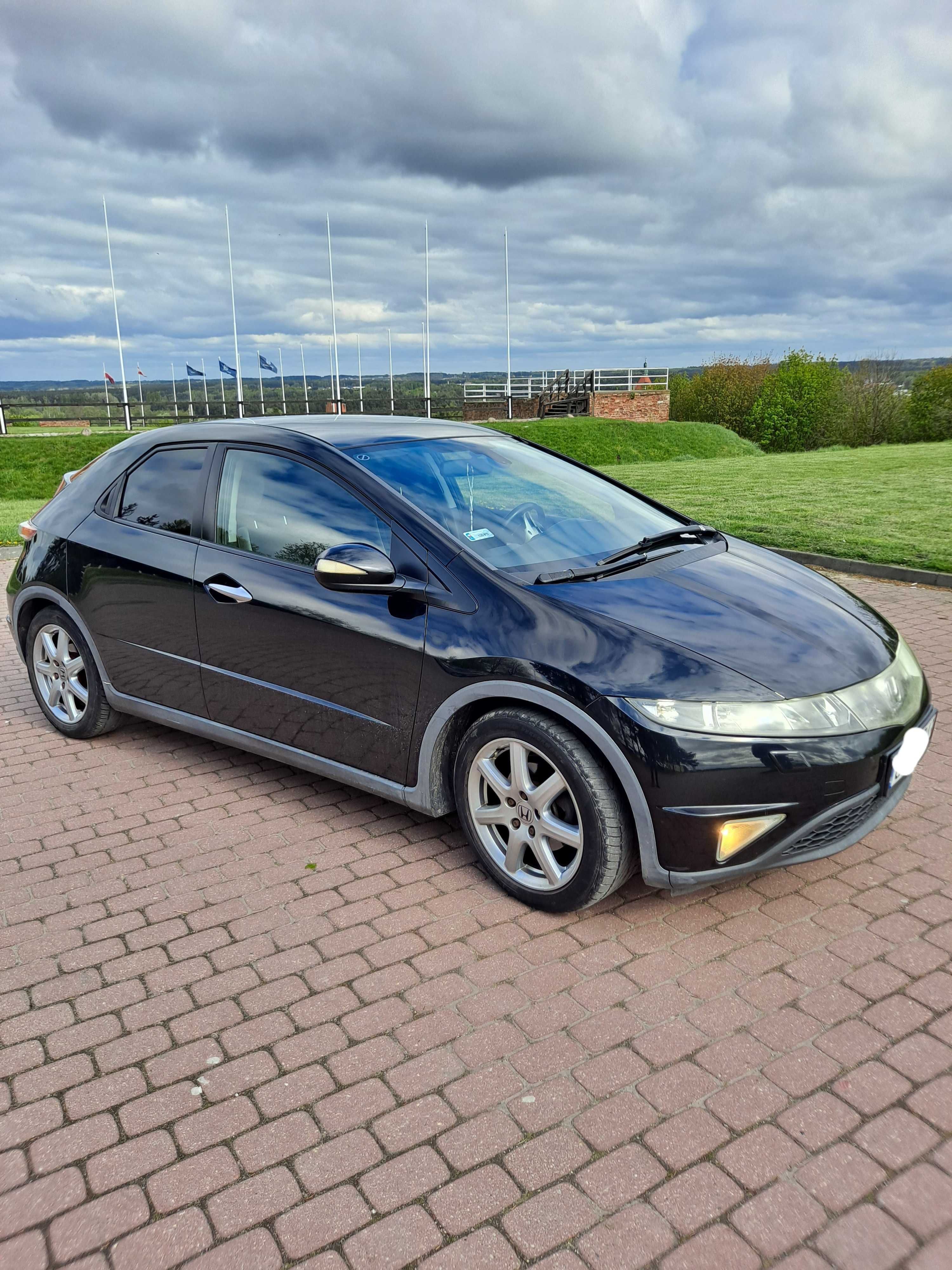 Honda Civic 1.8 benzyna, webasto, xenony