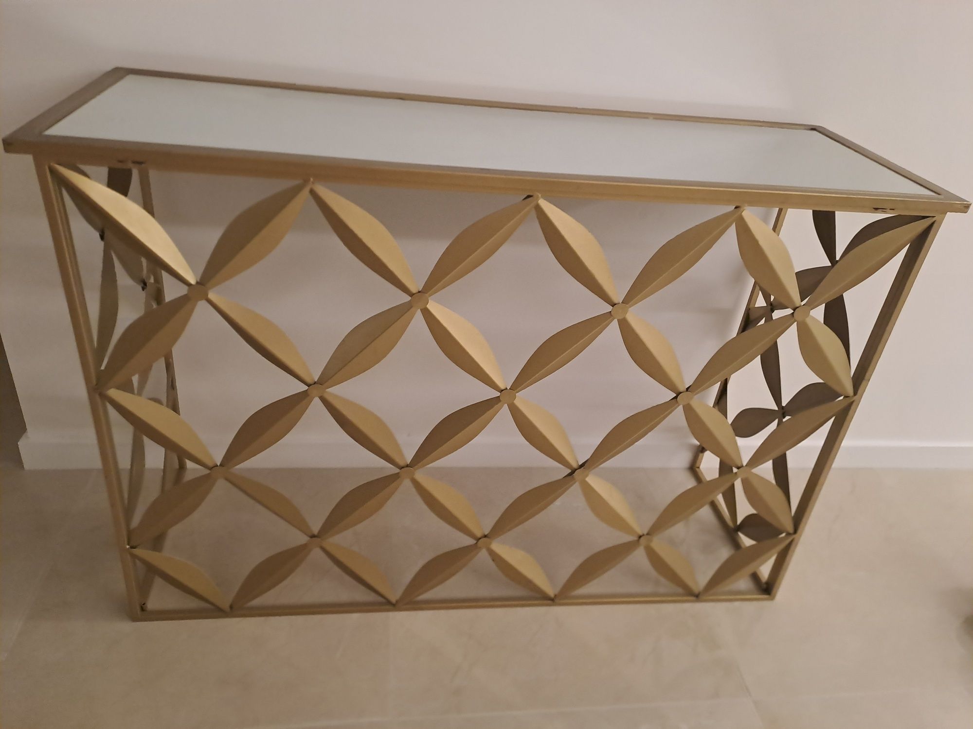 Mesa de entrada ou sala estar