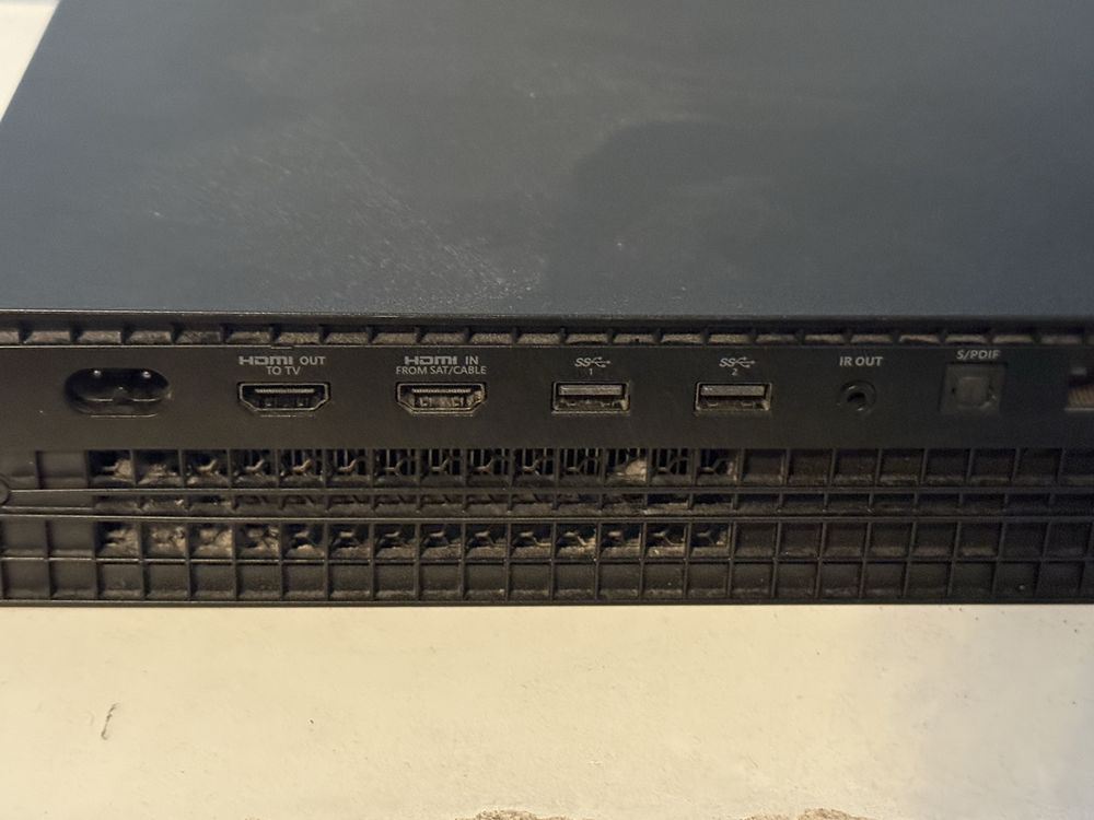 Konsola Xbox one X 1tb +kontroler z wada