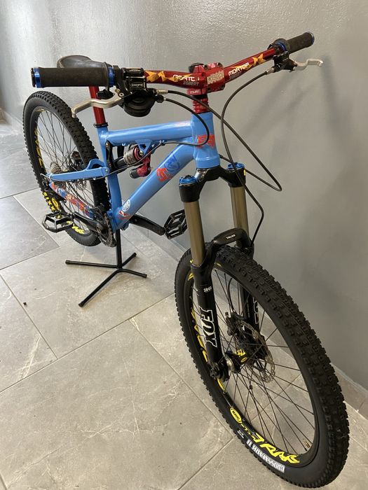 commencal absolut sx dirt slope 4x
