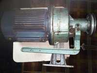 Двигатель для промышленной швейной машины, 220/380В. Б/у, рабочий.