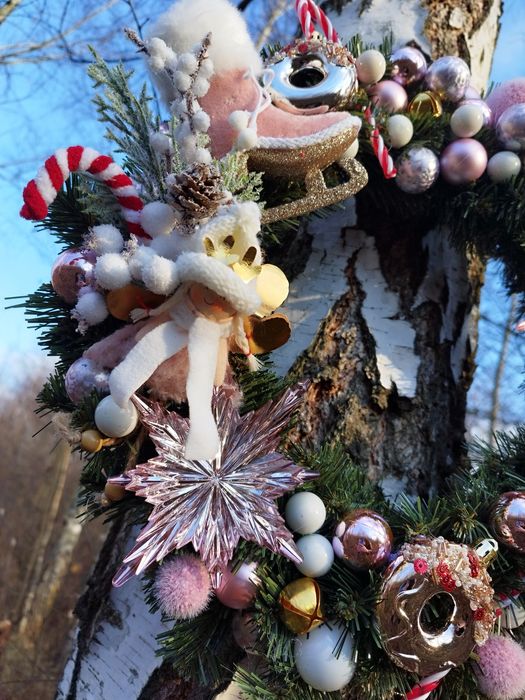 Różowy Wianek Świąteczny