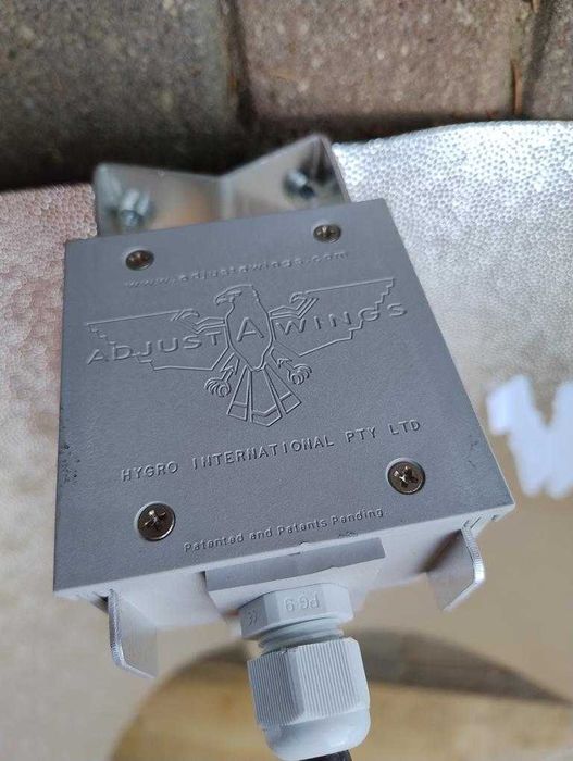 Zestaw oświetleniowy zasilacz NXE 600W odbłyśnik żarówka HPS kable