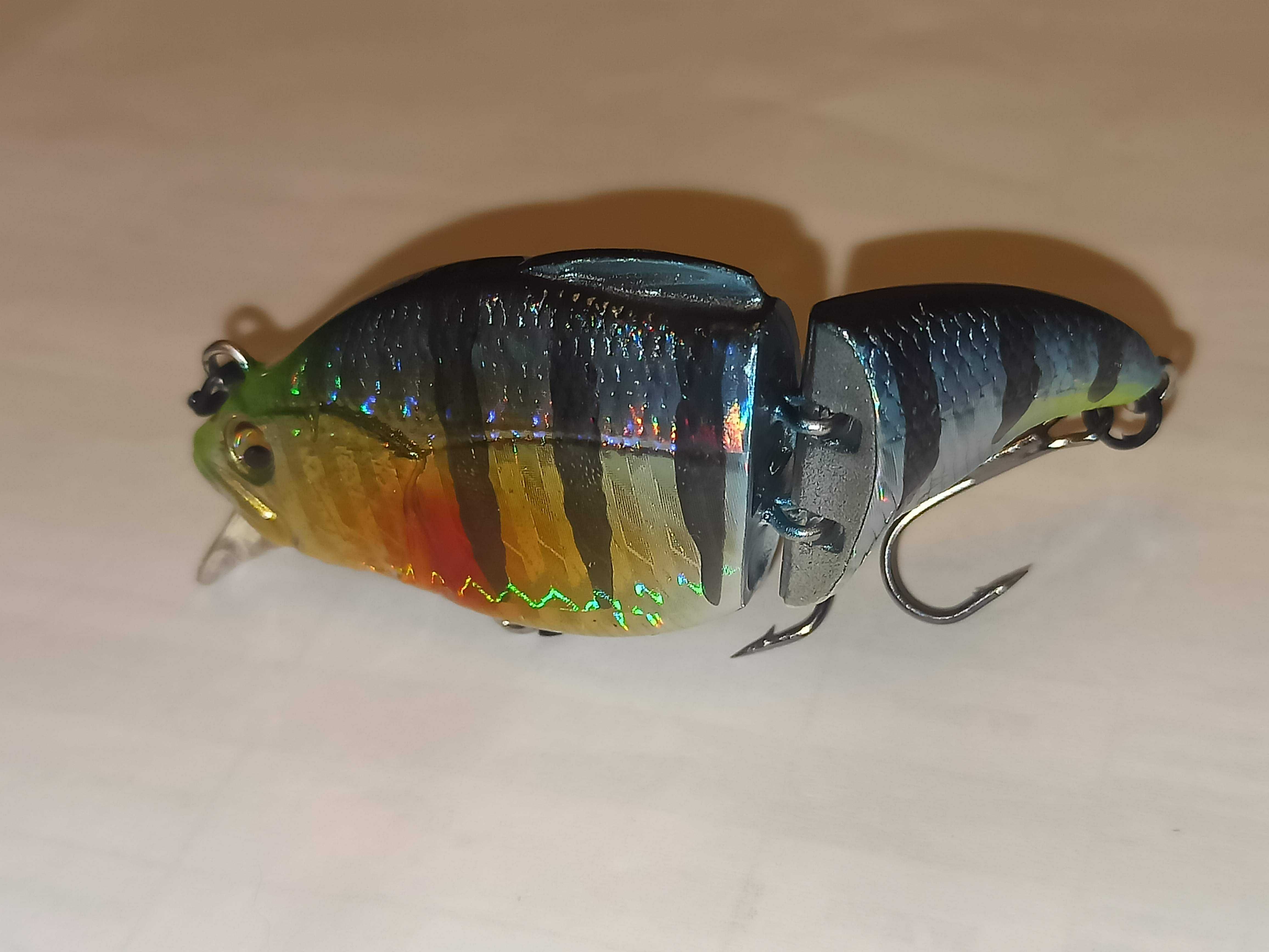 Воблер MEREDITH Vibration Realis JBR-100F ( Minnow DUO Realist 100SP)