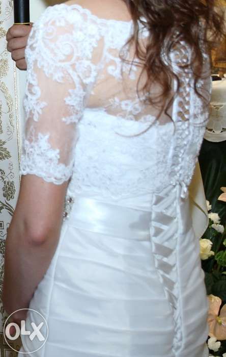 Hiszpańska suknia ślubna wesele biała falbanki koronka pani młoda