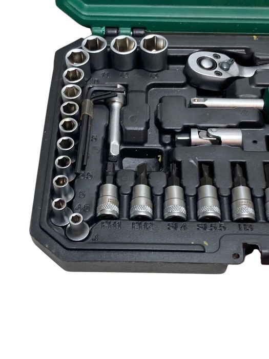 Zestaw Kluczy Nasadowych Parkside 36-elemetnów.