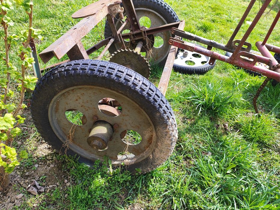 Koła do wózka ogrodowego