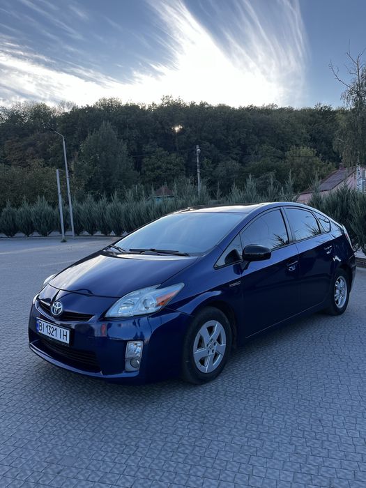 Toyota prius 1.8 гібрид