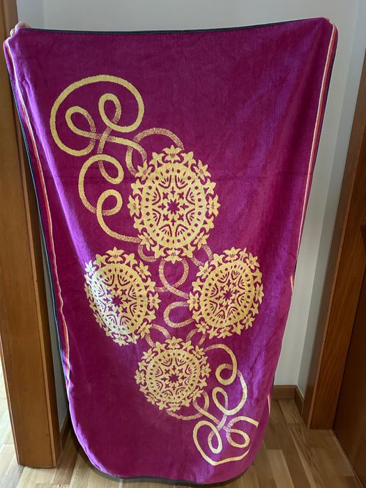 Toalhas de praia usadas em excelente estado