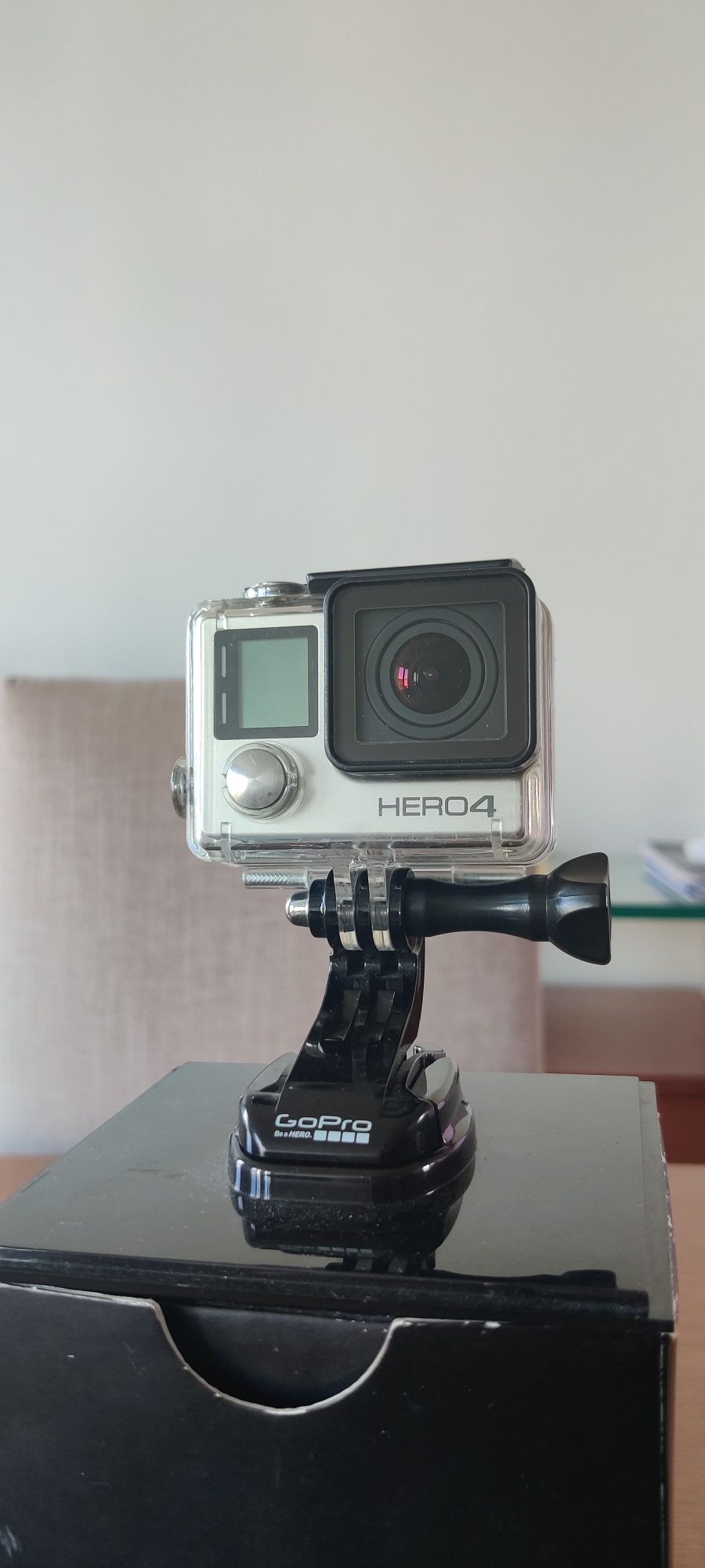 GoPro Hero 4 com pouco uso