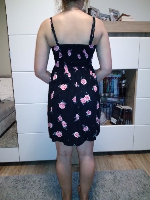 czarna letnia sukienka w kwiaty h&m 34/xs