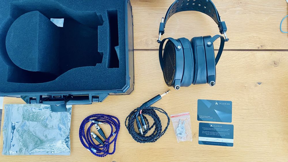 Audeze LCD-X headphones Hi End