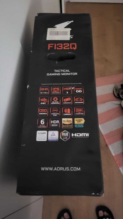 Gigabyte Aourus 32 inch gaming monitor