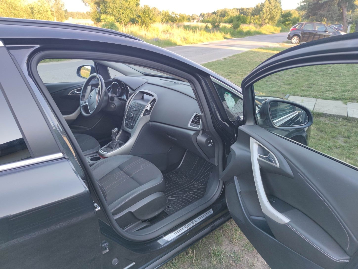 Opel Astra 1.7 cdti, niski przebieg,  bixenon, 2x koła zadbany