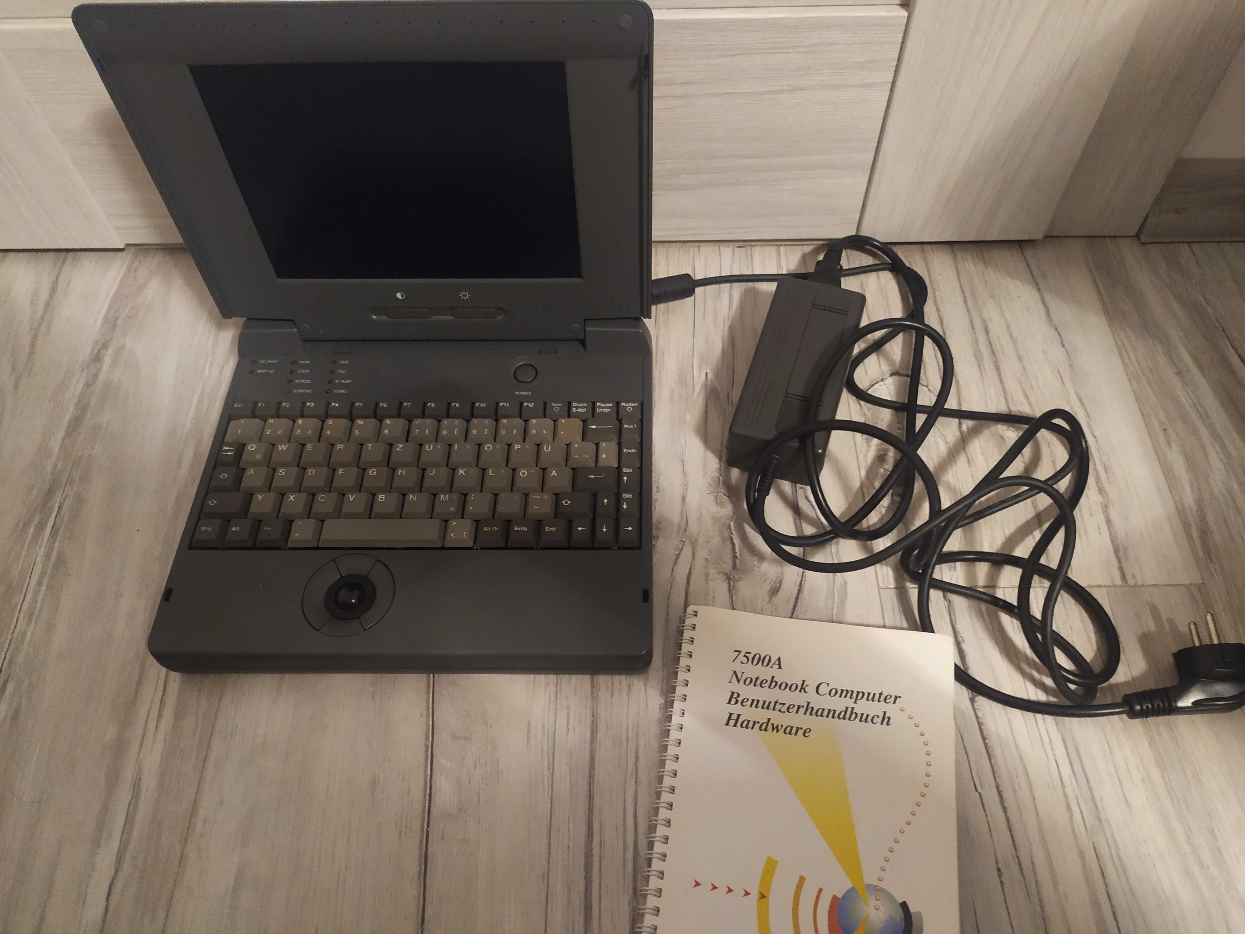 Retro Netbook 7500a 1991r okaz