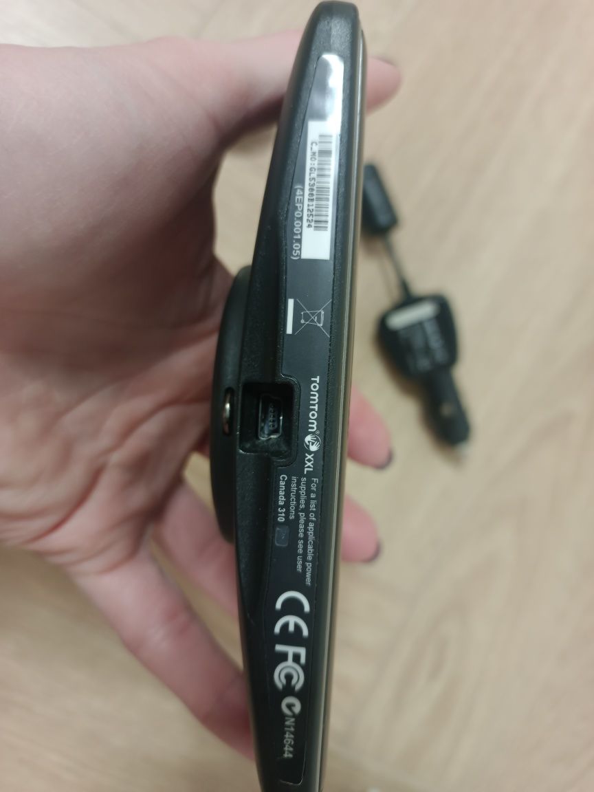 Продам GPS навигатор Tomtom XXL