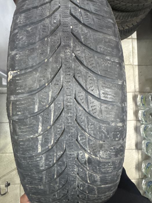 Kumho wi51 185/65 R14 90T