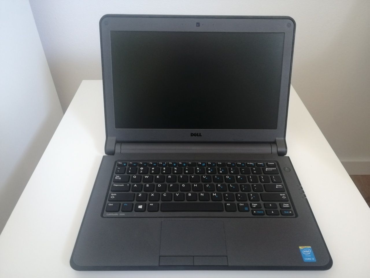 Laptop Latitude 3350