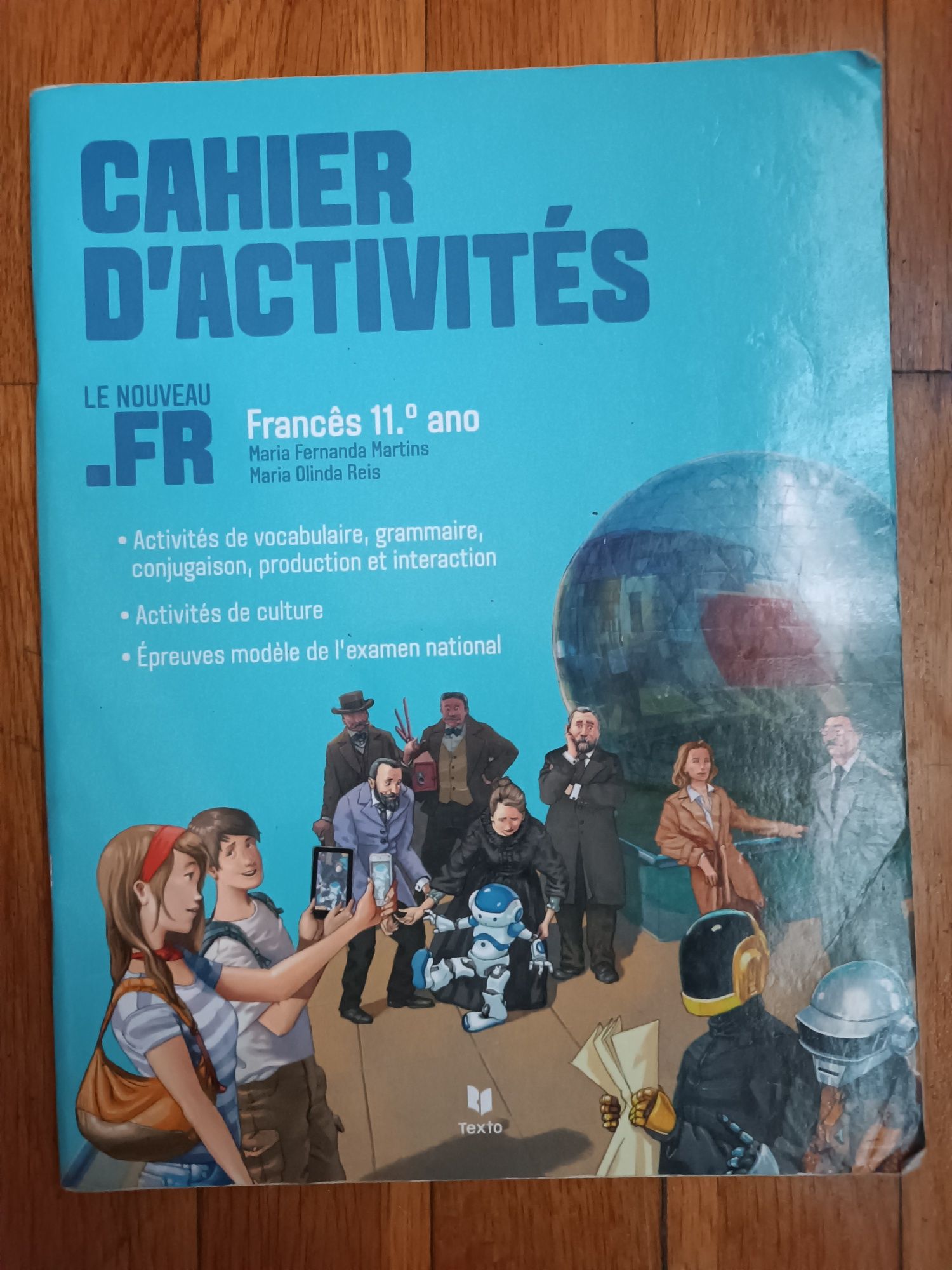 Cahier d'activités francês 11 ano - caderno de atividades