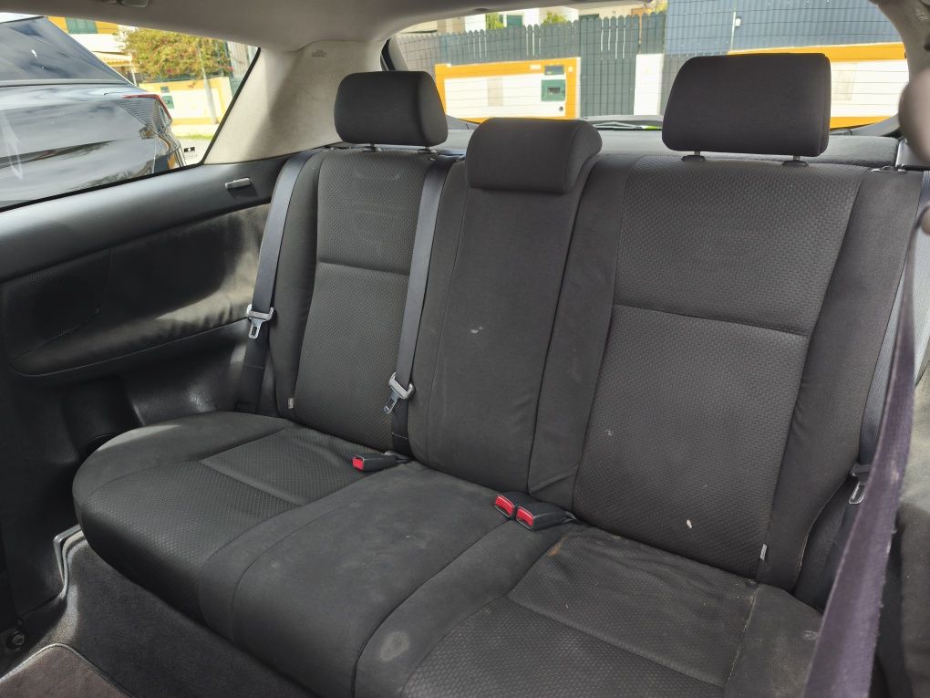 Toyota Corolla 1.4 vvti gasolina