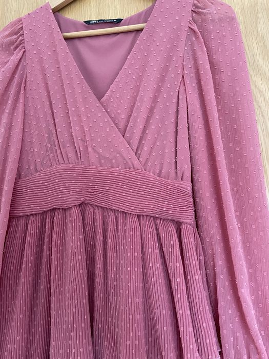 Vestido rosa Zara
