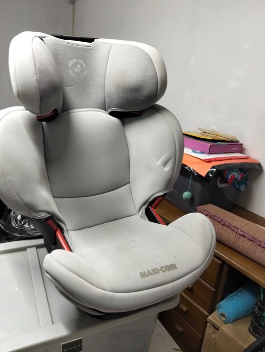 Cadeiras e banco auto