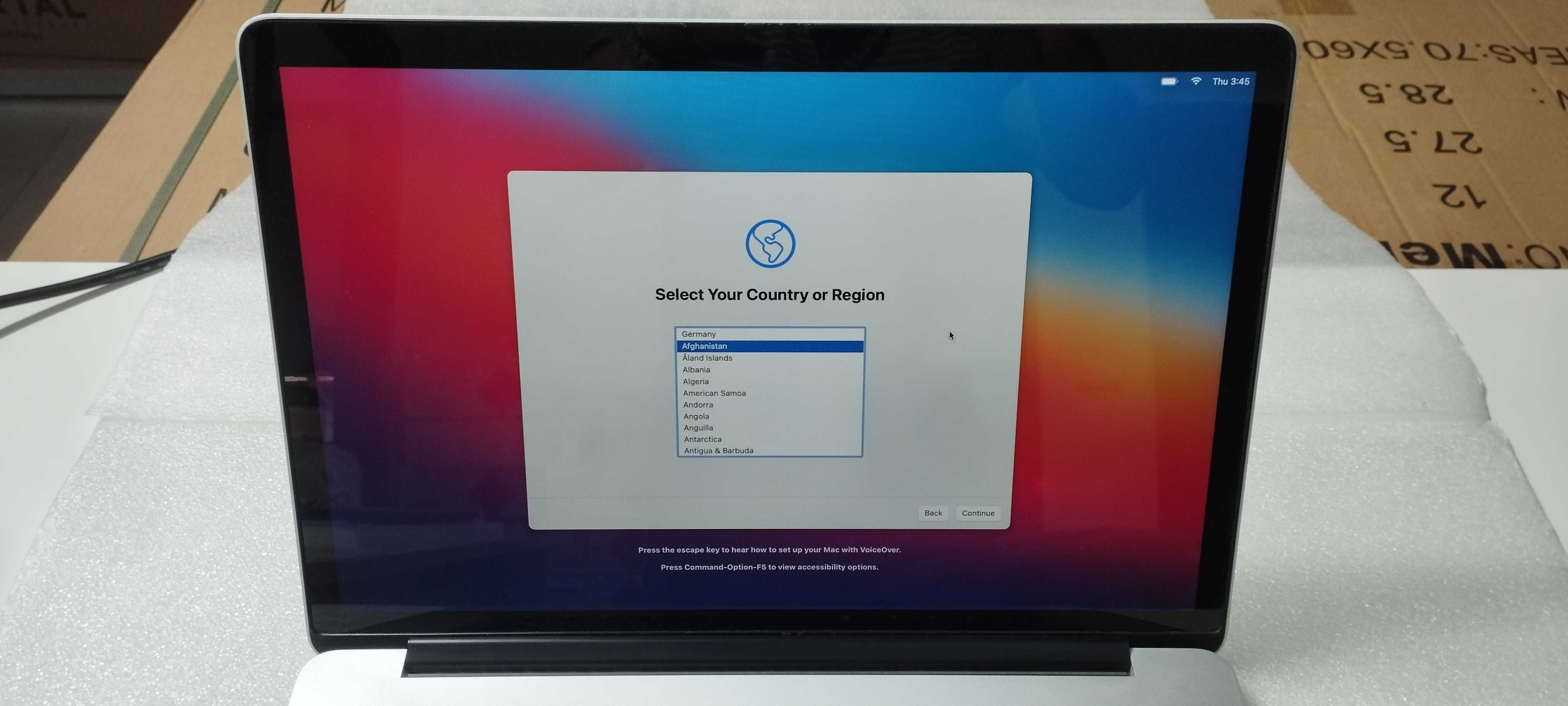 MacBooka Pro Retina 15" (procesor i7-4960HQ, SSD 256GB i 16GB RAM)