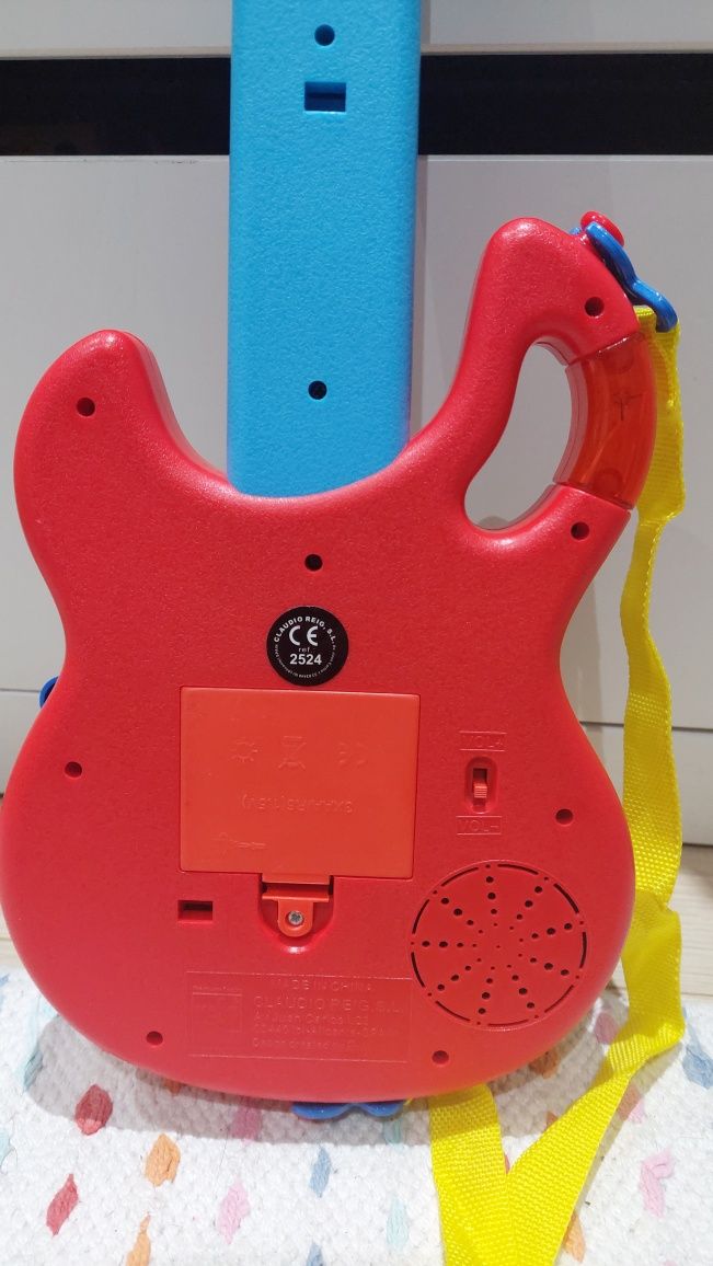 Guitarra Patrulha pata