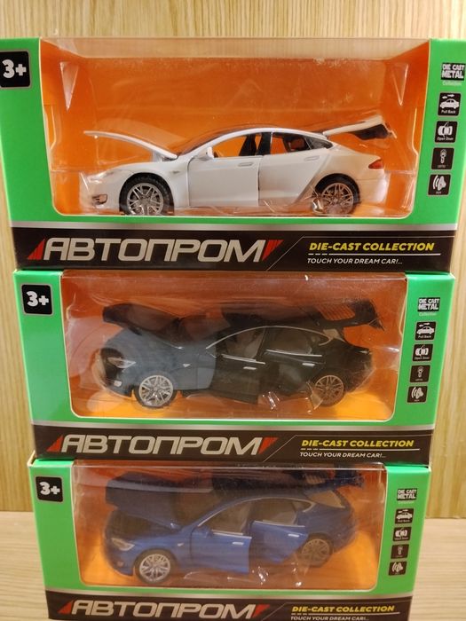 Модель Tesla model S 100d 1:32 Автопром металл свет звук инерция Тесла