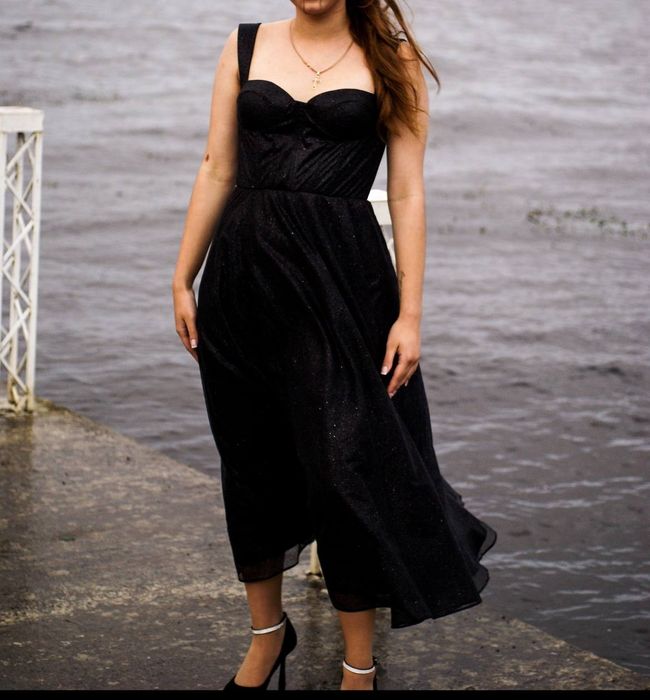 Шикарне випускне плаття