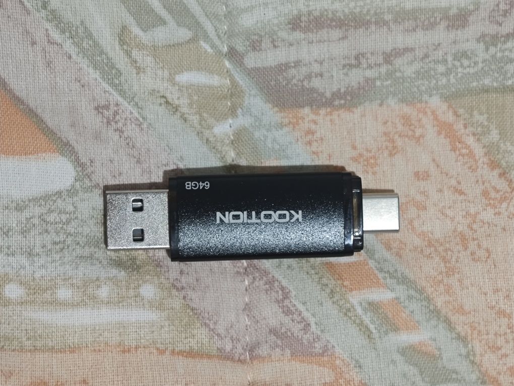 Pen drive 64gb..