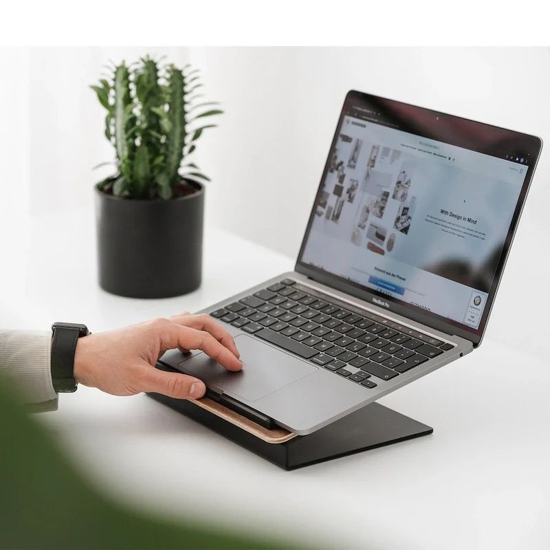 Podstawka stojak na laptopa z drewna premium Woodcesories