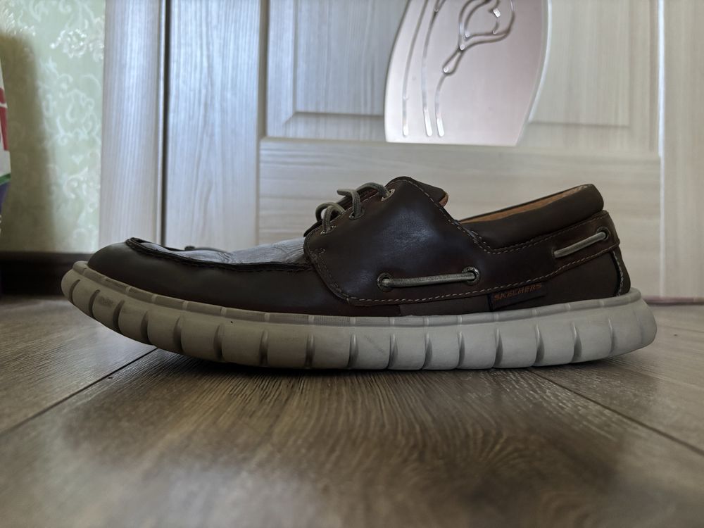 Шкіряні чоловічі мокасини Skechers