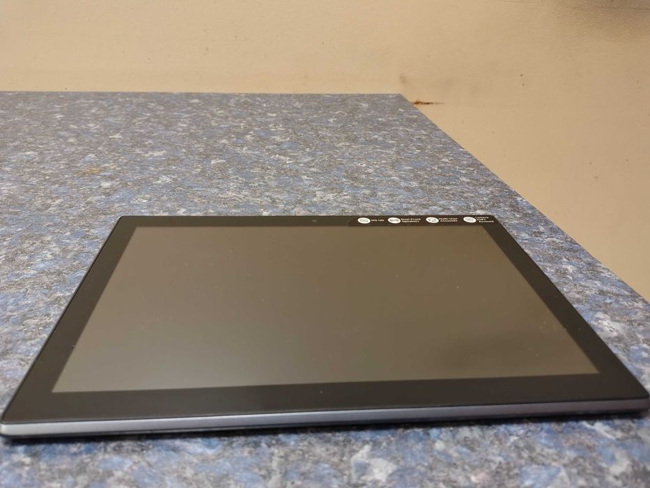 Idealny Tablet Lenovo TB-304L