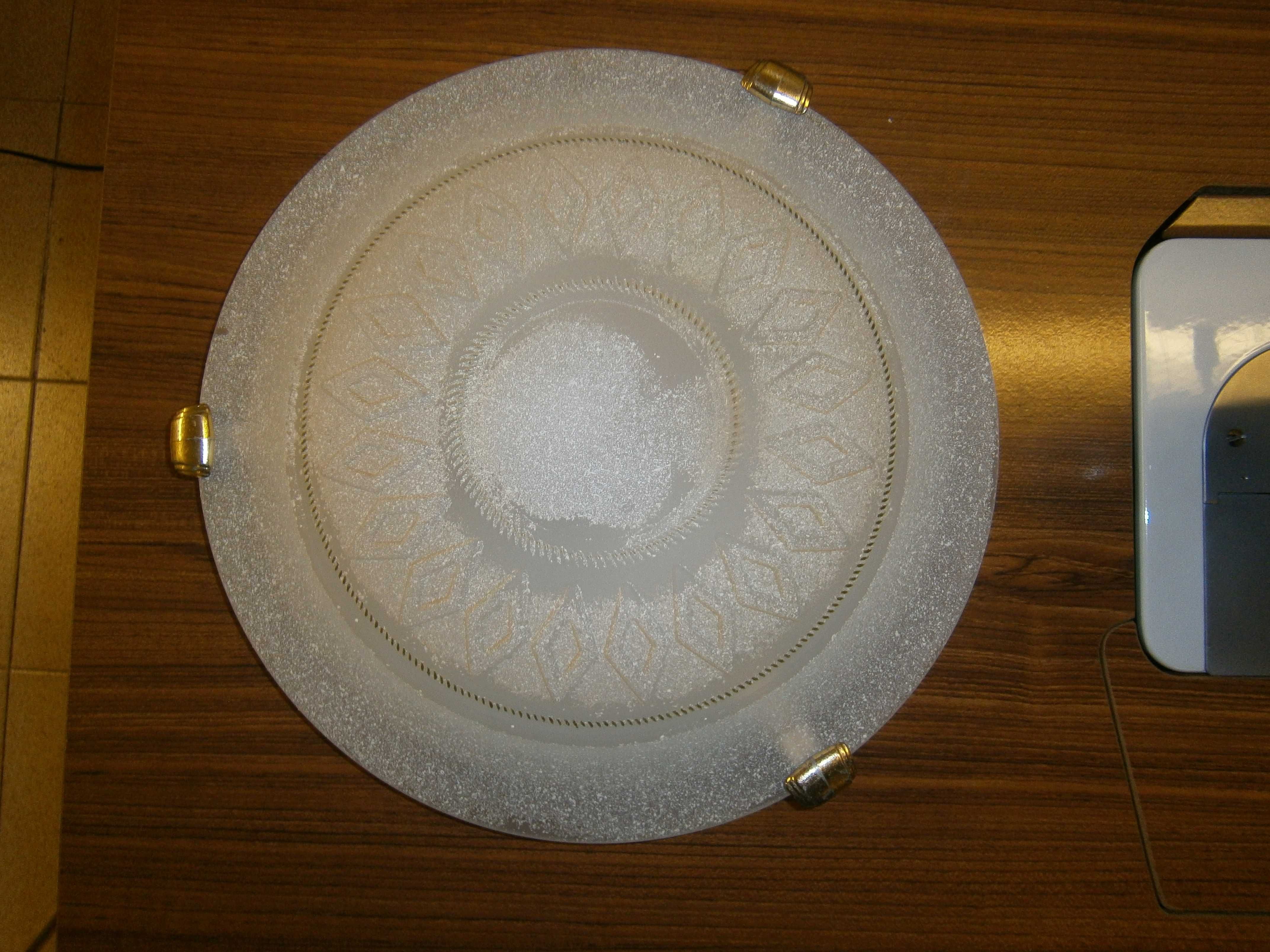 Candeeiro de teto com 30 cm de diâmetro
