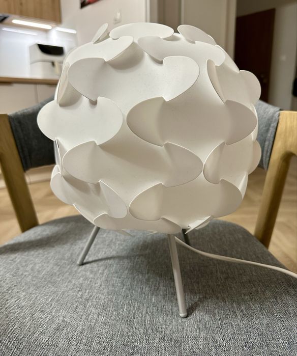 Lampa stołowa Ikea Fillsta lampka nocna