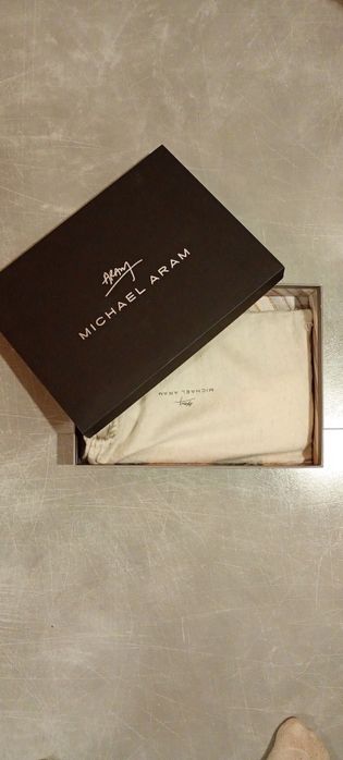 Доска кухонная  Michael Aram и нож для сыра