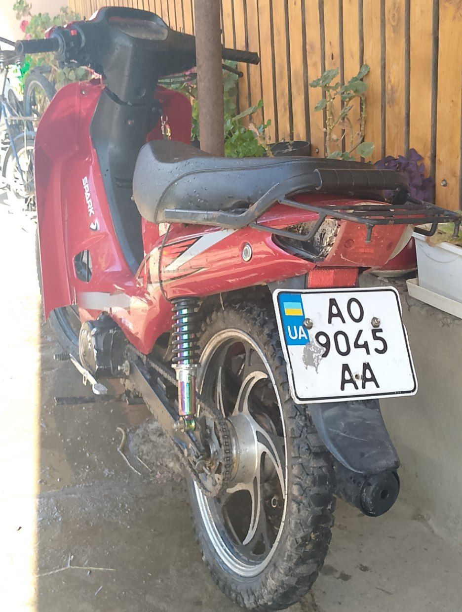Продам мопед спарк110