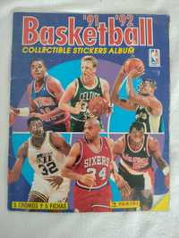 Vendo caderneta de coleção Basketball 91/92