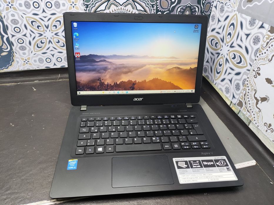 Ноутбук ультрабук  Acer Aspire V3-371 / 13.3" / i3-4005U
